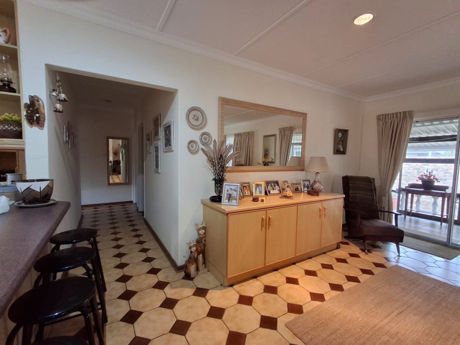 3 Bedroom Property for Sale in Seafield Eastern Cape